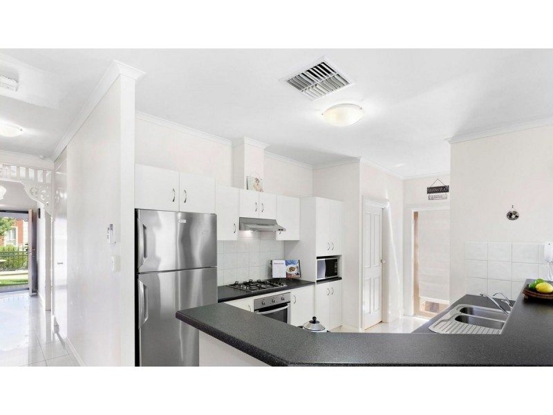 8 Sussex Place, Golden Grove SA 5125