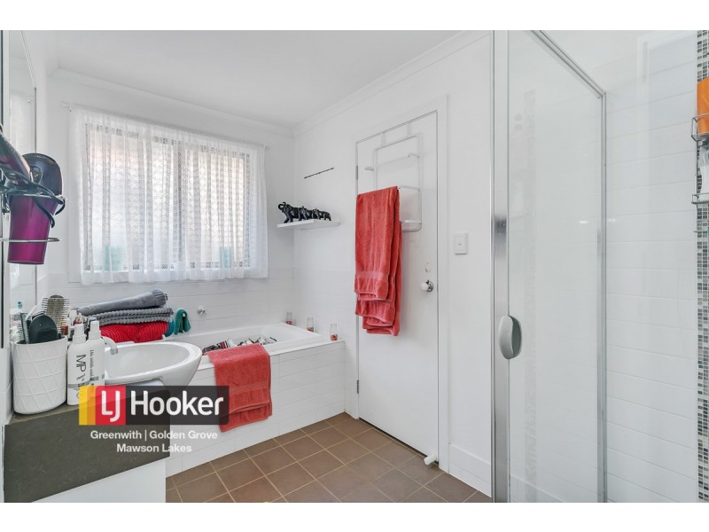 10 West Parkway, Andrews Farm SA 5114