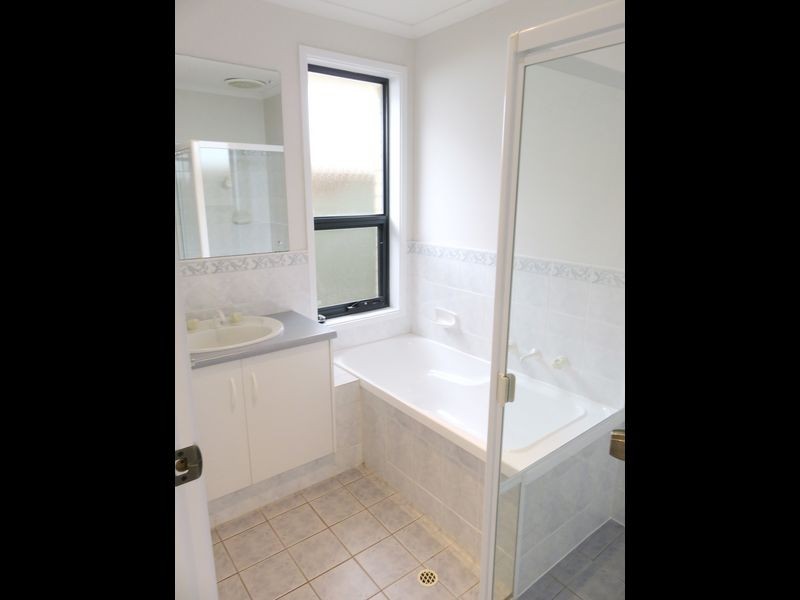 38 RM Williams Drive, Walkley Heights SA 5098