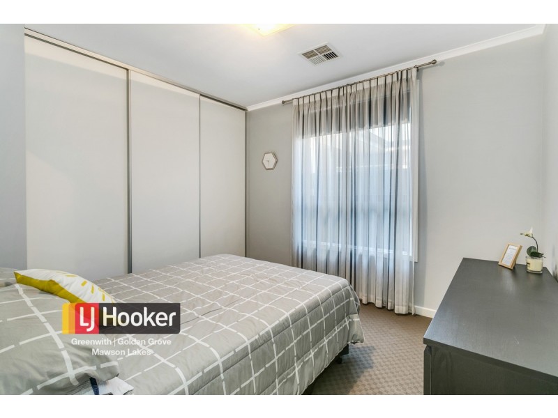 27 Cascades Drive, Mawson Lakes SA 5095