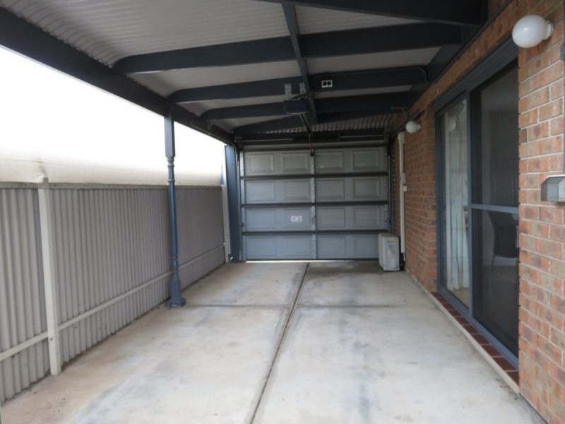 4 Farnell Place, Greenwith SA 5125