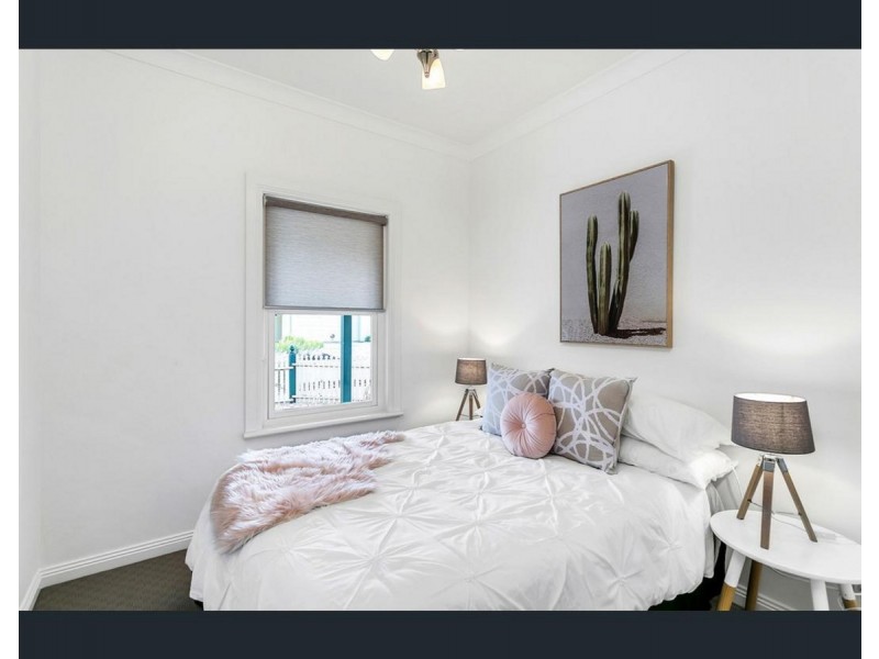 9 Sandpiper Chase, Mawson Lakes SA 5095