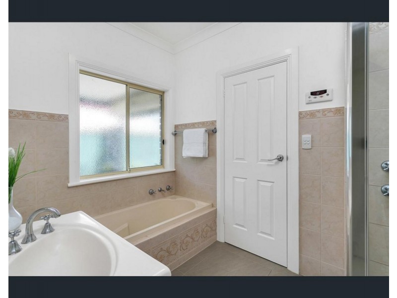 9 Sandpiper Chase, Mawson Lakes SA 5095