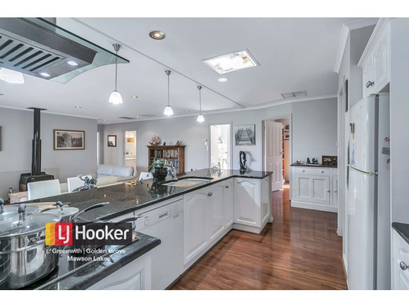 17 Tongariro Street, Greenwith SA 5125