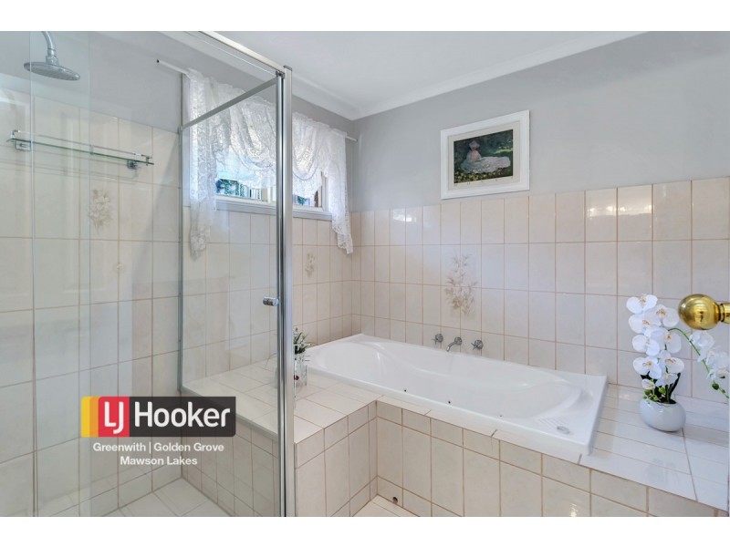 17 Tongariro Street, Greenwith SA 5125