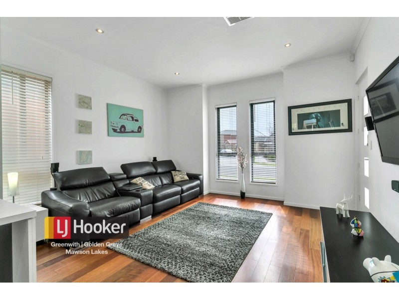 5 Lord Howe Crescent, Mawson Lakes SA 5095