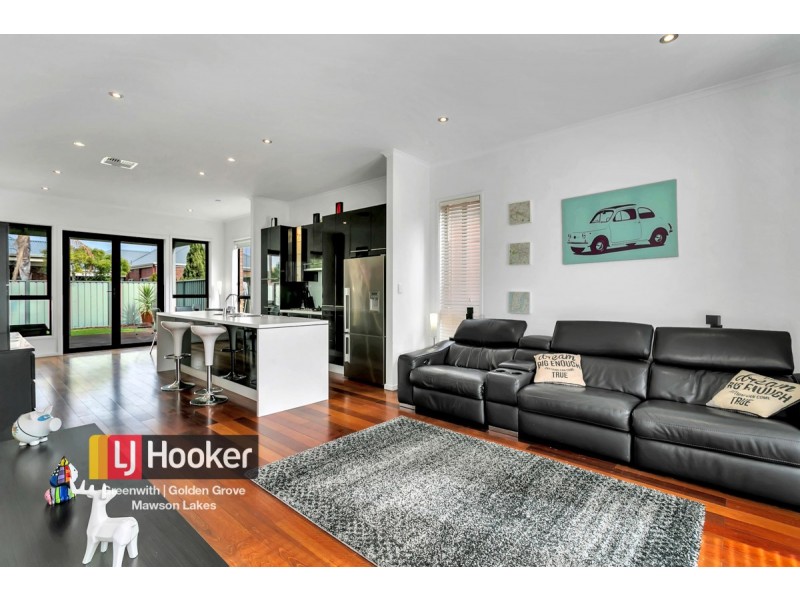 5 Lord Howe Crescent, Mawson Lakes SA 5095
