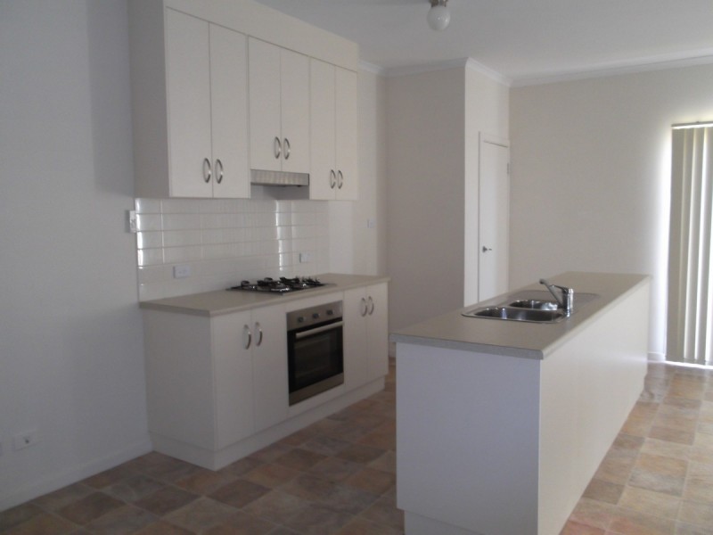 2 Glades Walk, Smithfield Plains SA 5114