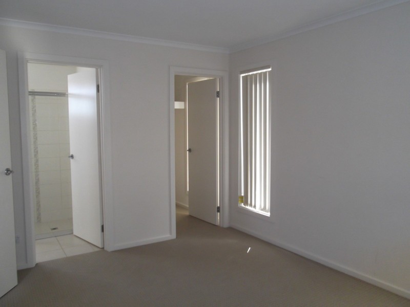2 Glades Walk, Smithfield Plains SA 5114