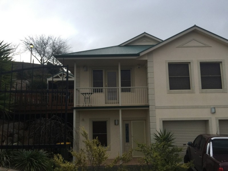 1/4 McCann Place, Greenwith SA 5125