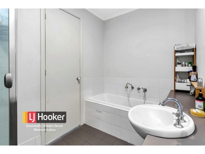 12 Robinson Street, Mawson Lakes SA 5095