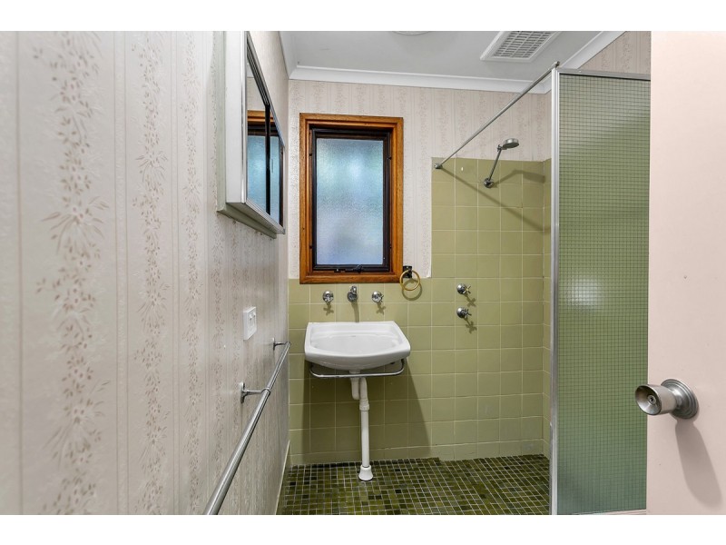 4 Doris Court, Parafield Gardens SA 5107