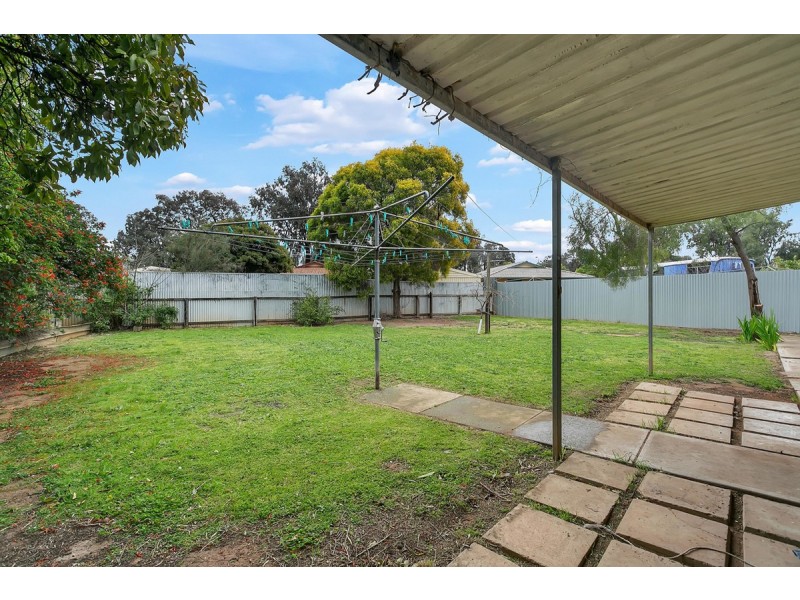 4 Doris Court, Parafield Gardens SA 5107