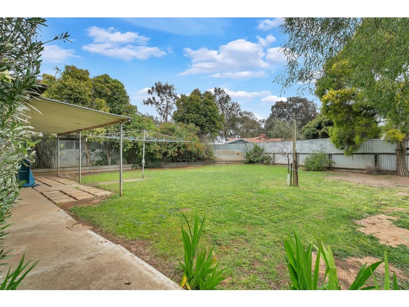 4 Doris Court, Parafield Gardens SA 5107
