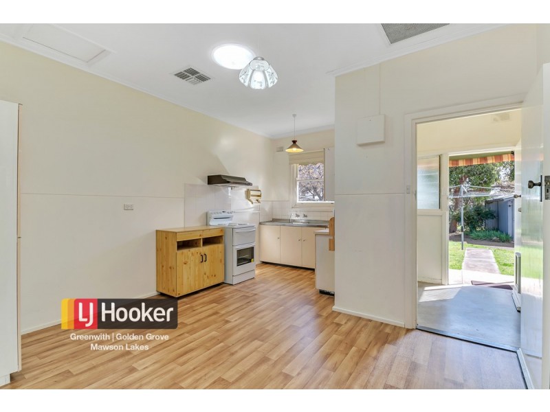 13 Hamptworth Street, Elizabeth Vale SA 5112