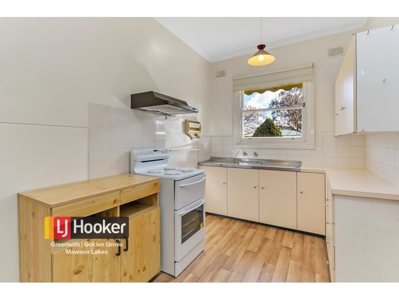 13 Hamptworth Street, Elizabeth Vale SA 5112