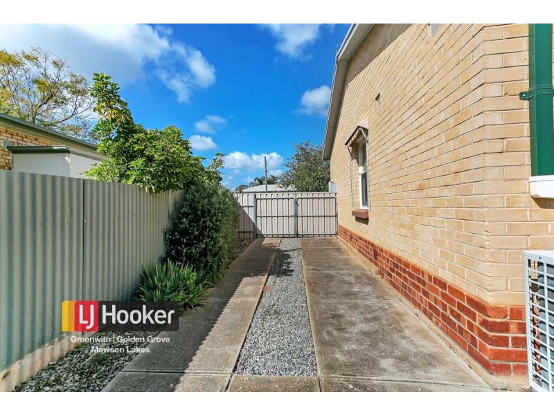 13 Hamptworth Street, Elizabeth Vale SA 5112