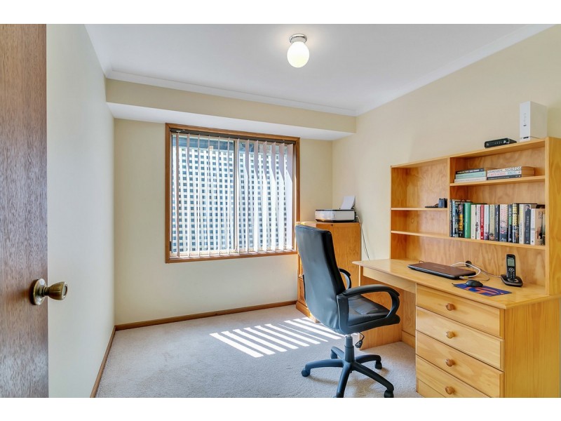 35 Ninnis Court, Greenwith SA 5125