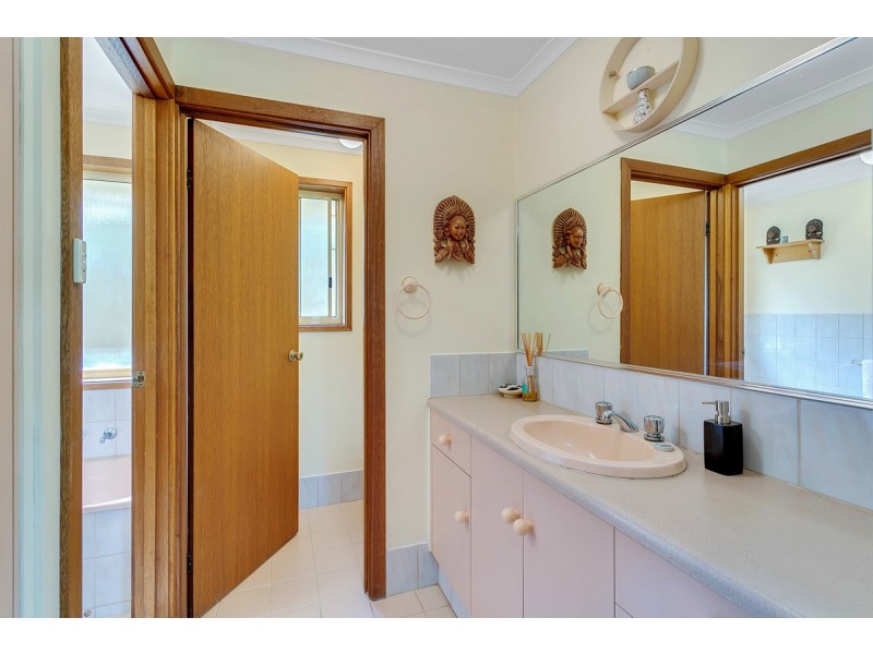 35 Ninnis Court, Greenwith SA 5125