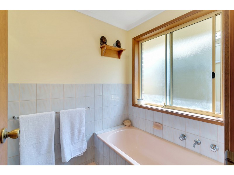 35 Ninnis Court, Greenwith SA 5125