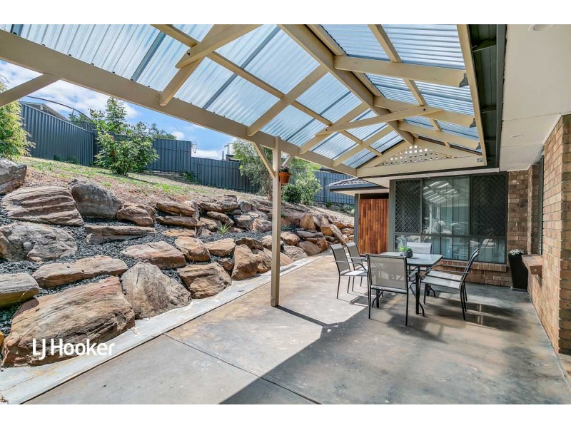 17 Bent Court, Wynn Vale SA 5127