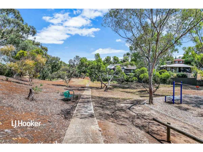 17 Bent Court, Wynn Vale SA 5127