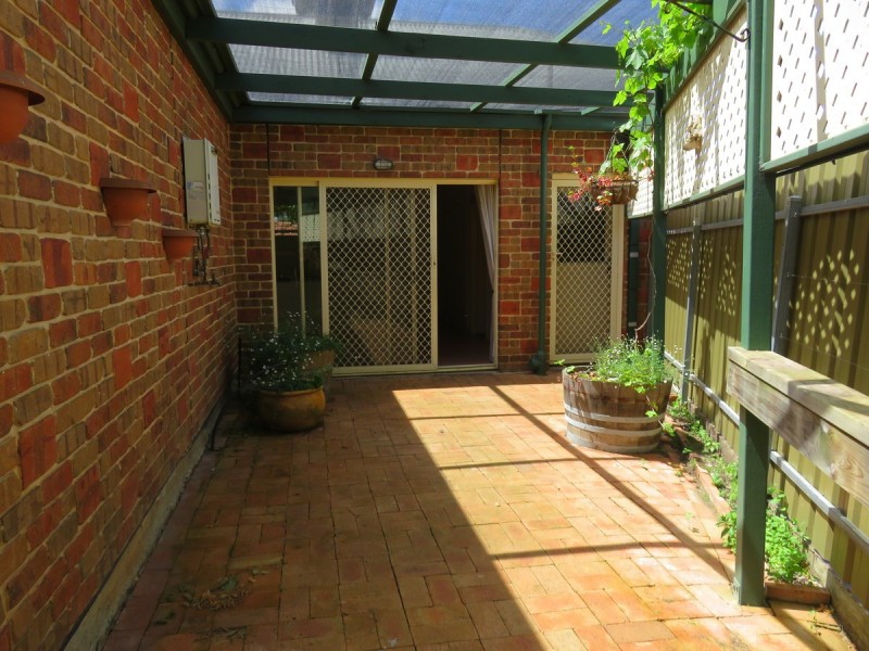 17 Debenham Court, Greenwith SA 5125