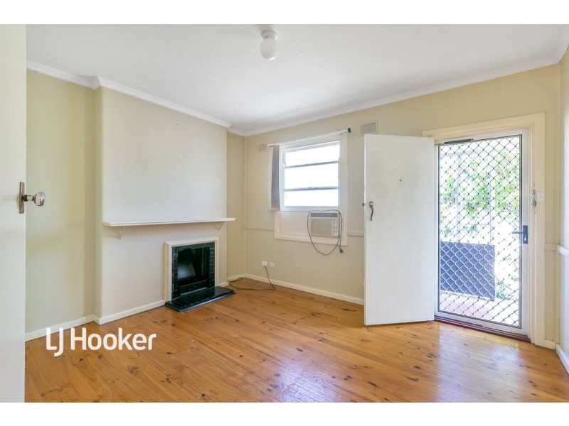 16 Stakes Crescent, Elizabeth Downs SA 5113