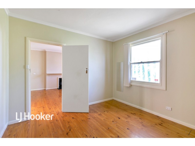 16 Stakes Crescent, Elizabeth Downs SA 5113