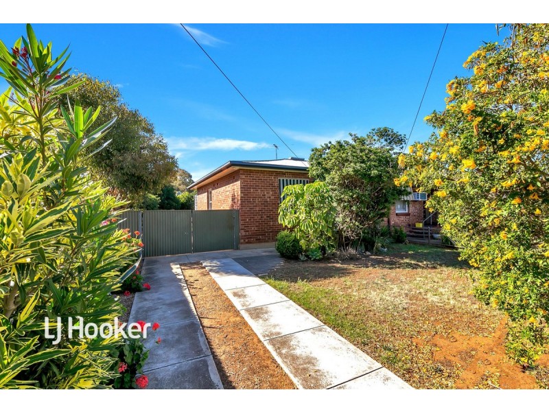 16 Stakes Crescent, Elizabeth Downs SA 5113
