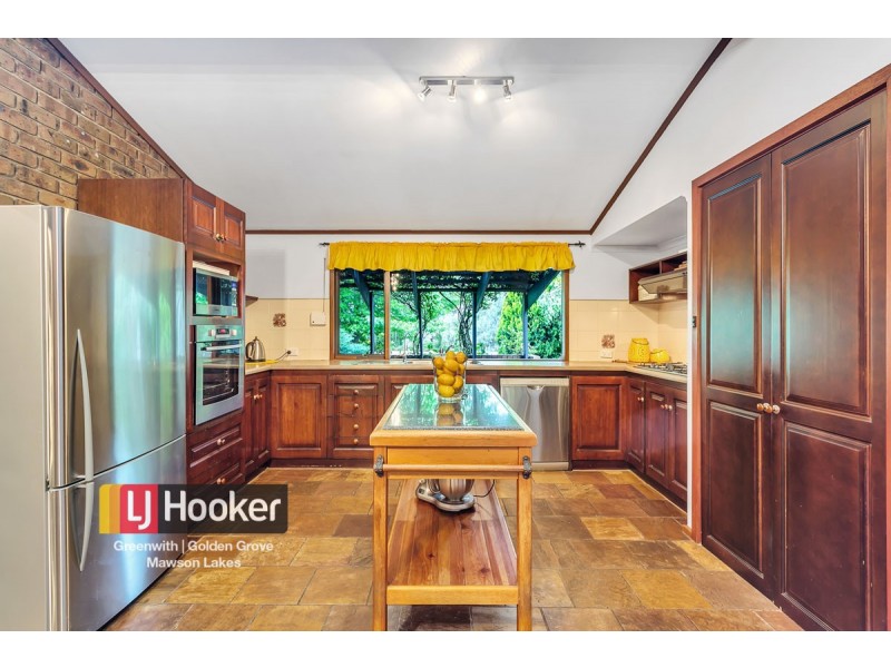 31 Park Lake Drive, Wynn Vale SA 5127