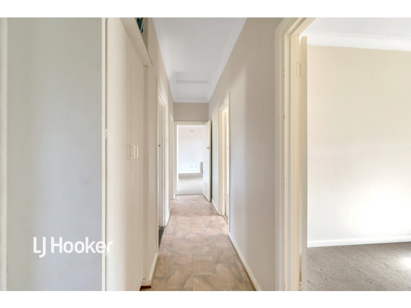 5 Sampson Road, Elizabeth Grove SA 5112