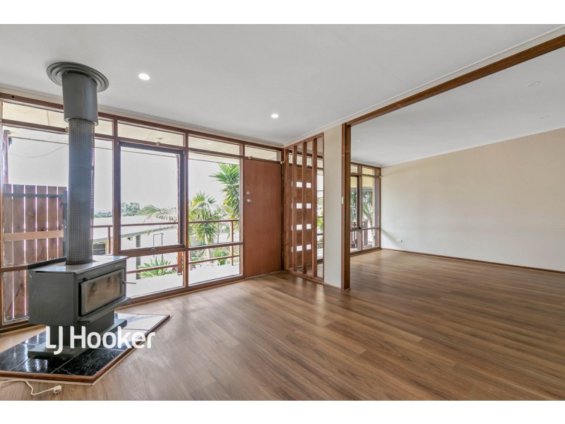 37 McGowan Road, Para Hills SA 5096