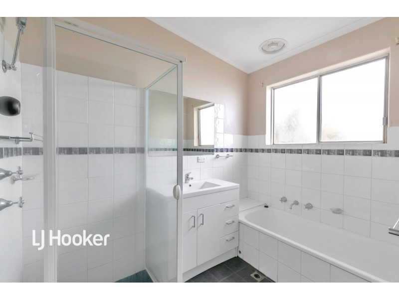 37 McGowan Road, Para Hills SA 5096