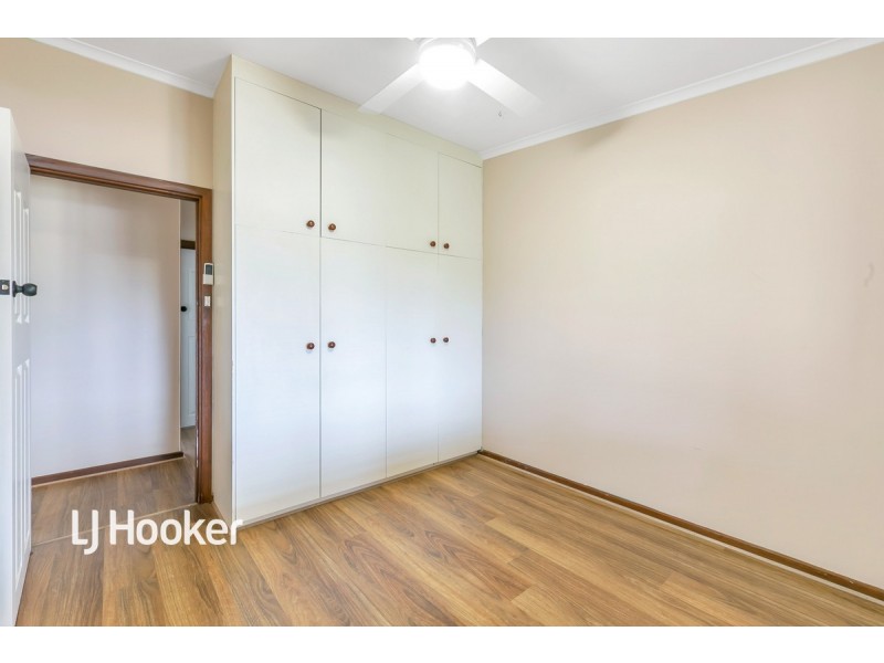 37 McGowan Road, Para Hills SA 5096