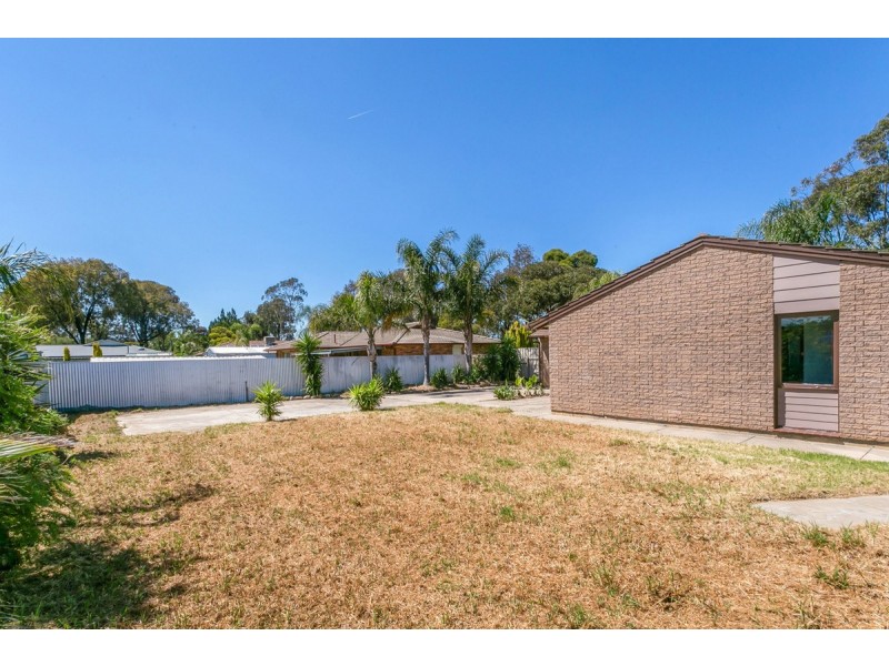 11 Malta Drive, Parafield Gardens SA 5107