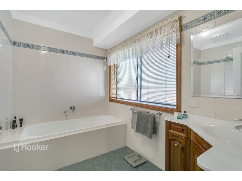 7 Dalinga Court, Greenwith SA 5125