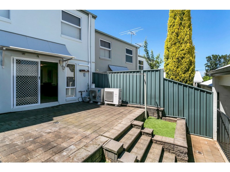 4/4 Avalon Drive, Wynn Vale SA 5127