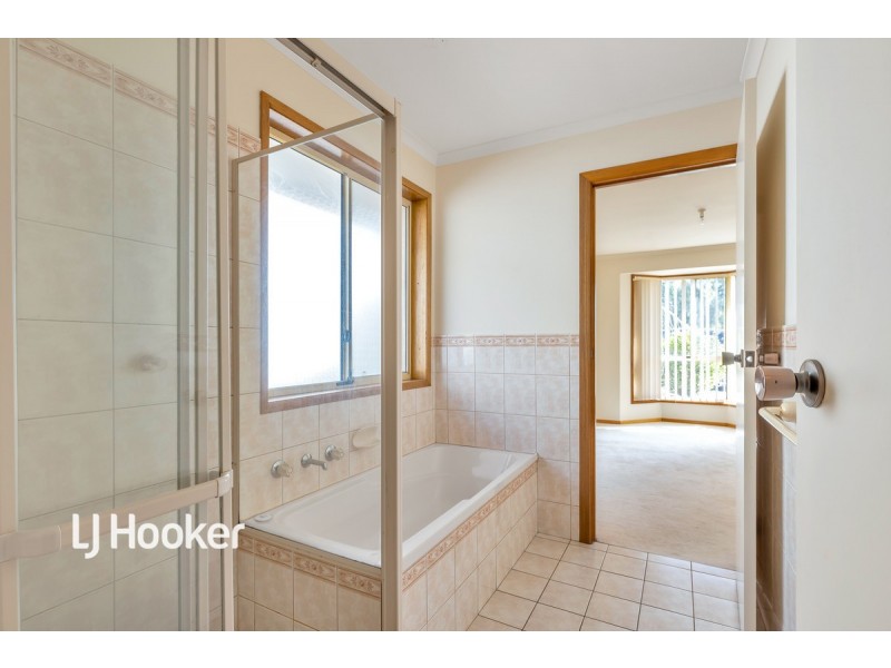 3 Berwick Rise, Hillbank SA 5112