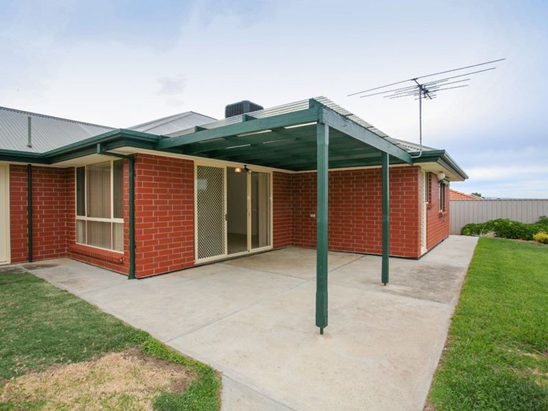 6 Bracken Place, Golden Grove SA 5125