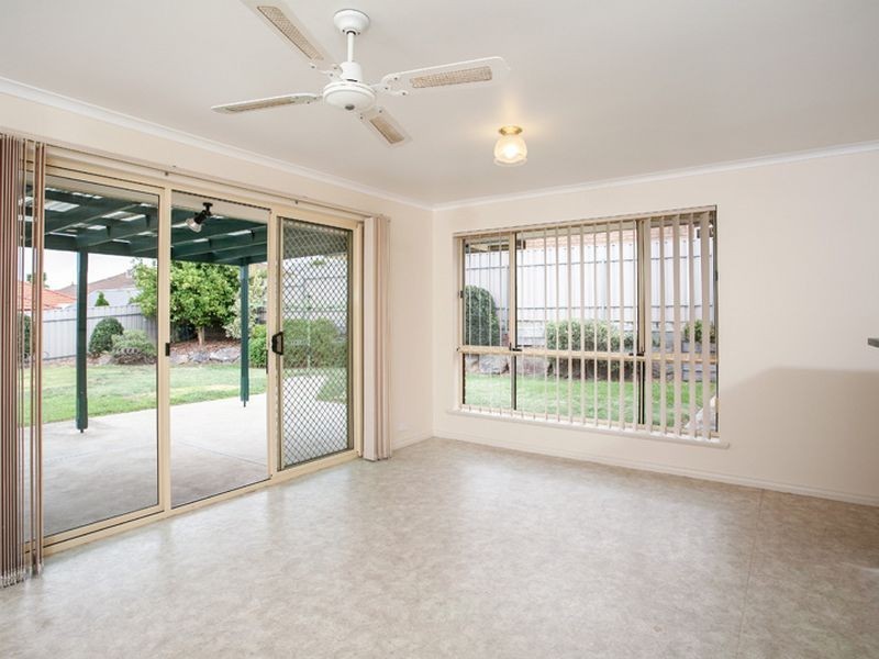 6 Bracken Place, Golden Grove SA 5125