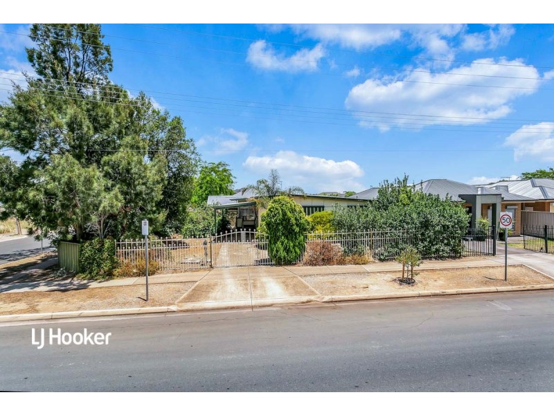 42 Kopoola Crescent, Gilles Plains SA 5086