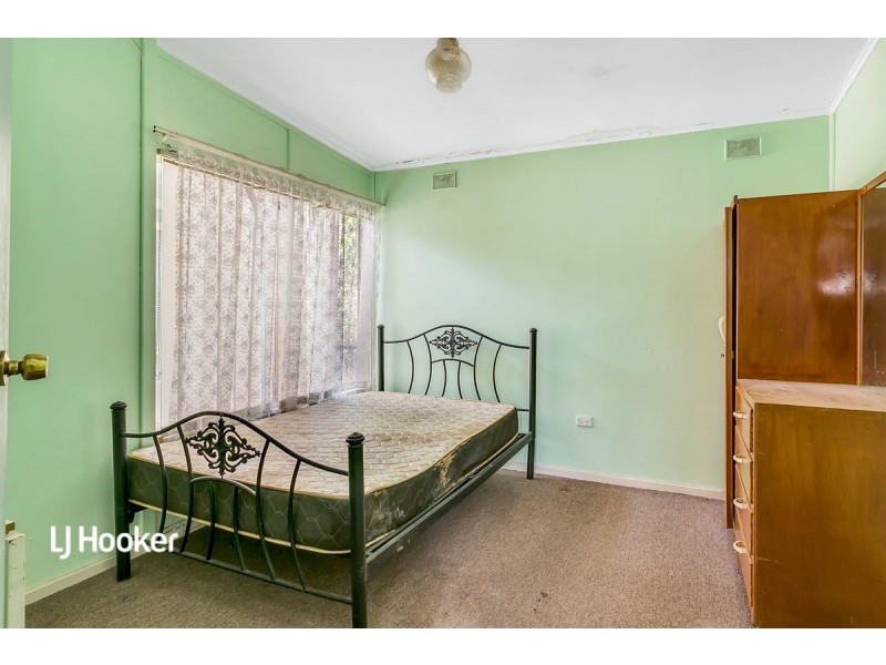 42 Kopoola Crescent, Gilles Plains SA 5086