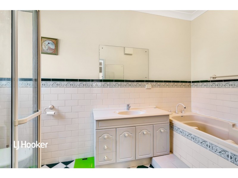 4 Orchard Grove, Golden Grove SA 5125