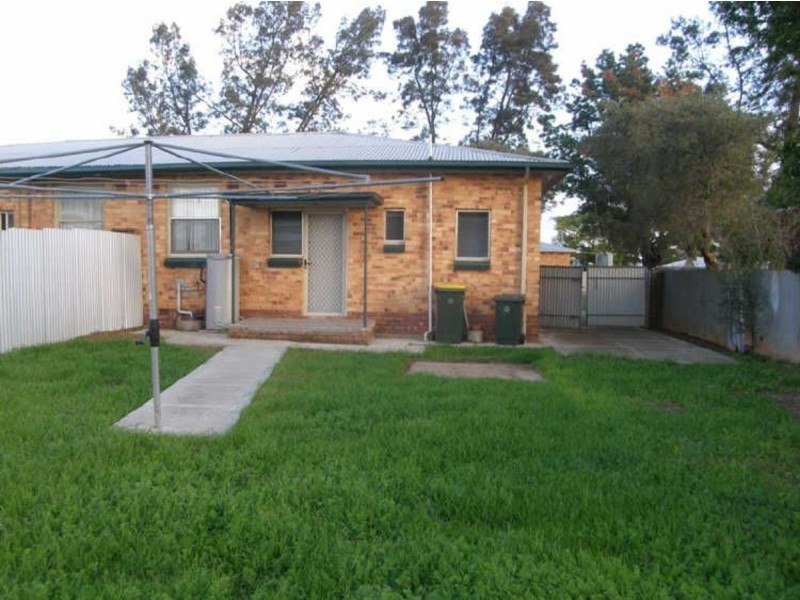 31 Midlow Road, Elizabeth Downs SA 5113