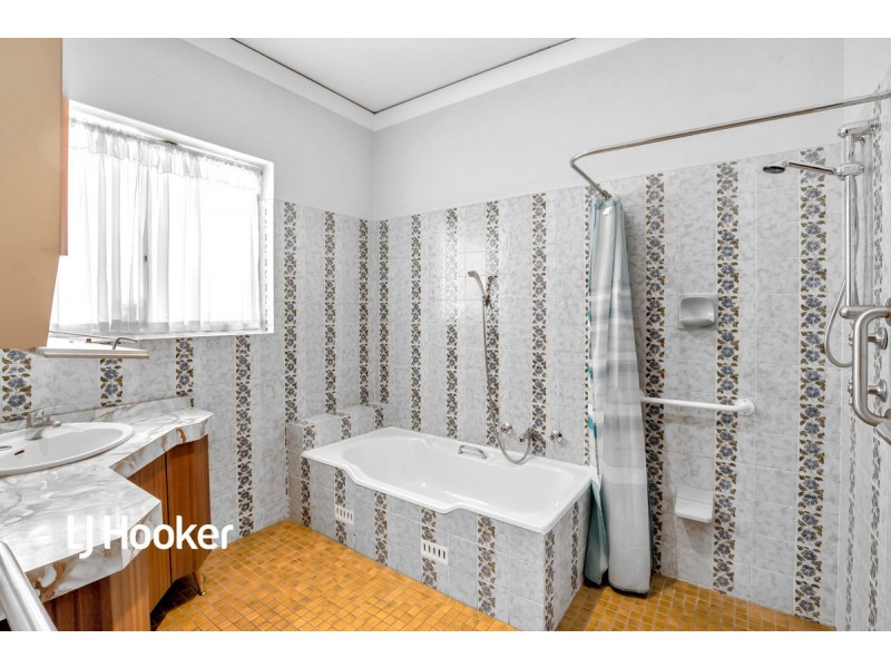 415 Bridge Road, Para Hills SA 5096