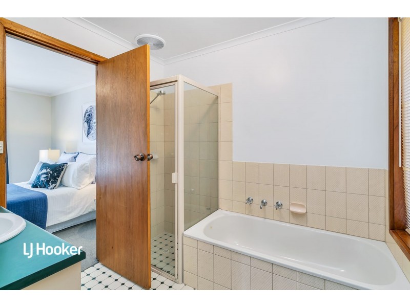 18 Ashton Place, Wynn Vale SA 5127