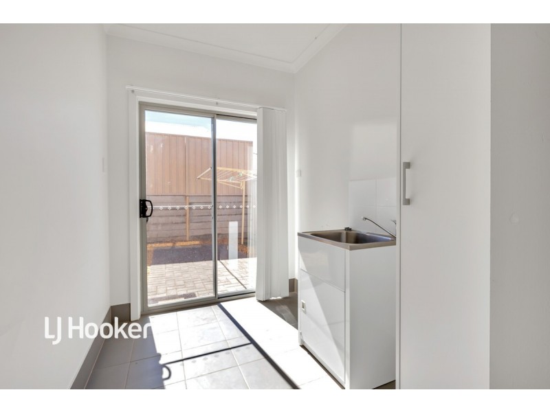 9/14 Sandstock Boulevard, Golden Grove SA 5125