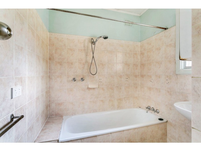 4 Yarcowie Avenue, Ingle Farm SA 5098