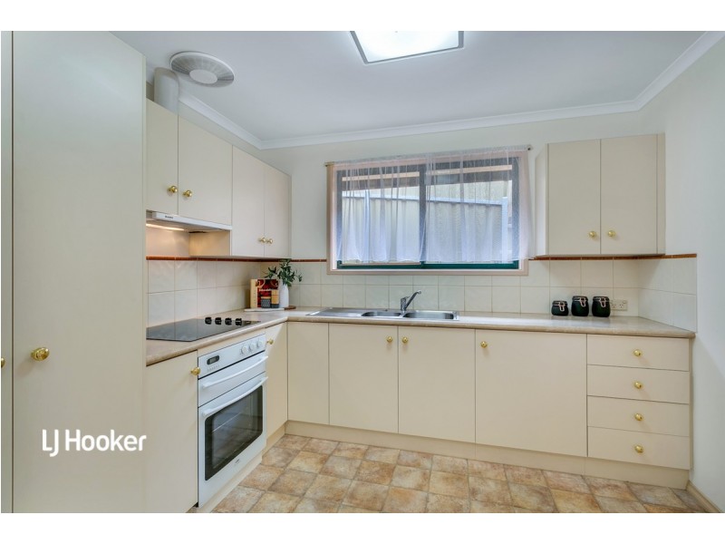 4 Treloar Avenue, Greenwith SA 5125